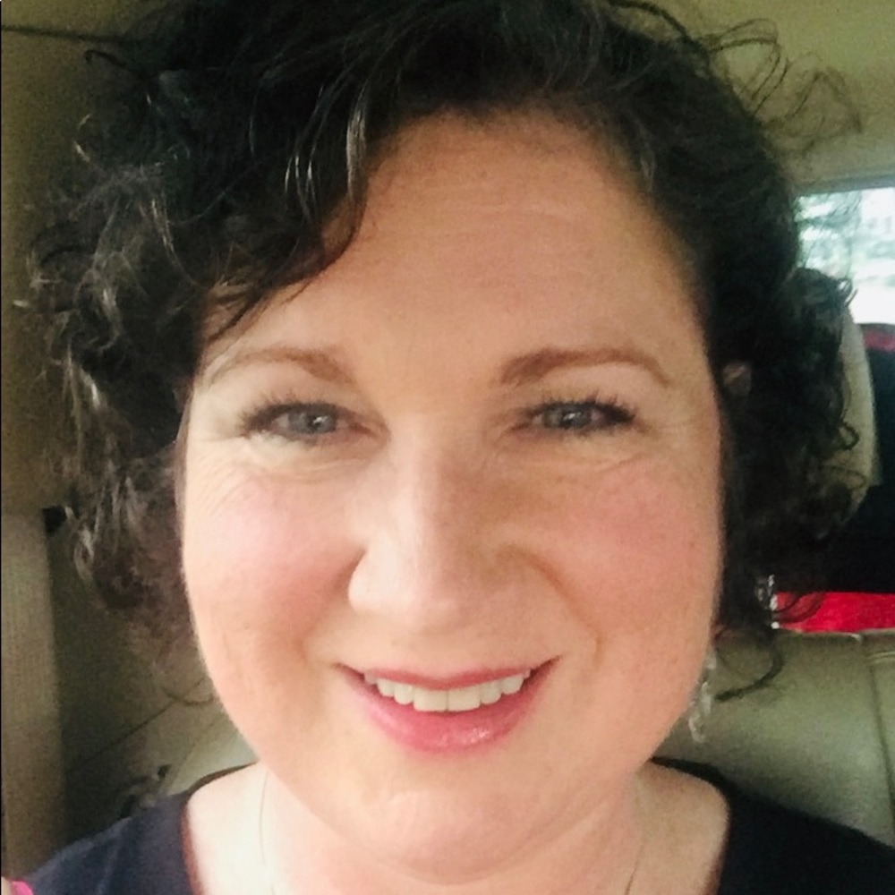 Meet your Posher, Cynthia